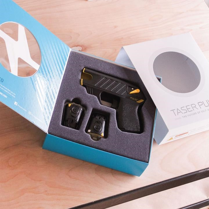 TASER Pulse+ w/ Noonlight Kit, Black